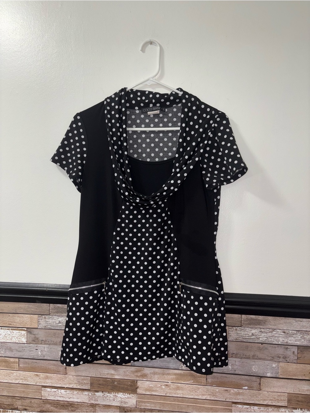 Coco Bianco Black and White Polka Dot Draped Cowl Short Sleeve Top Size M